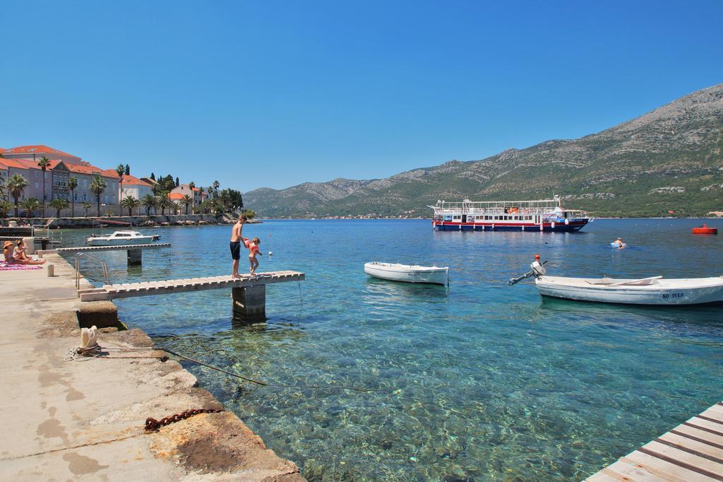Guest House Holiday Đảo Korčula Ngoại thất bức ảnh