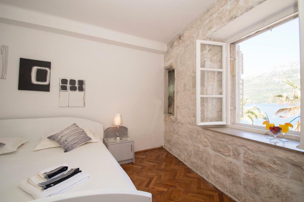 Guest House Holiday Đảo Korčula Ngoại thất bức ảnh