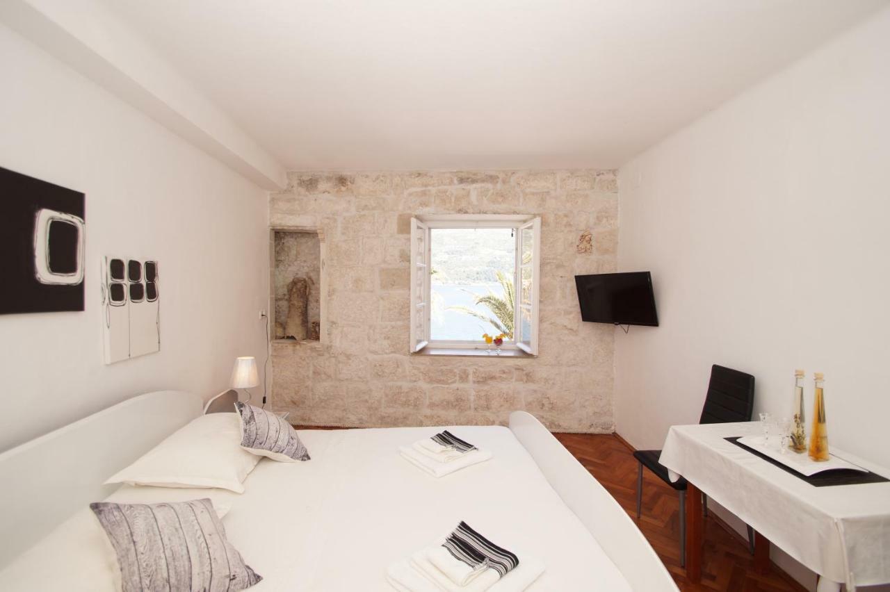 Guest House Holiday Đảo Korčula Ngoại thất bức ảnh