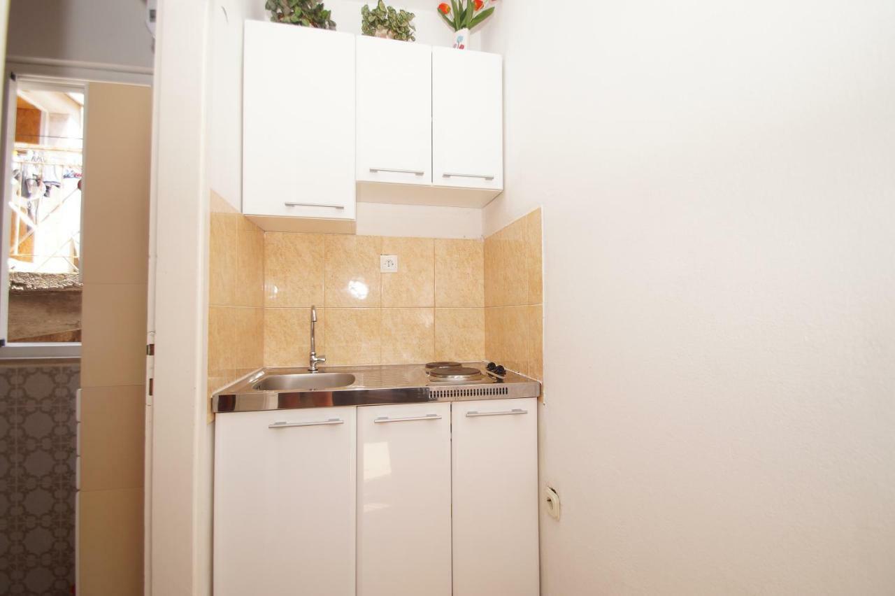 Guest House Holiday Đảo Korčula Ngoại thất bức ảnh