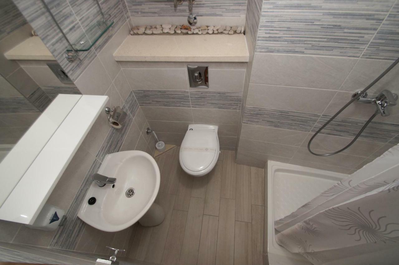 Guest House Holiday Đảo Korčula Ngoại thất bức ảnh
