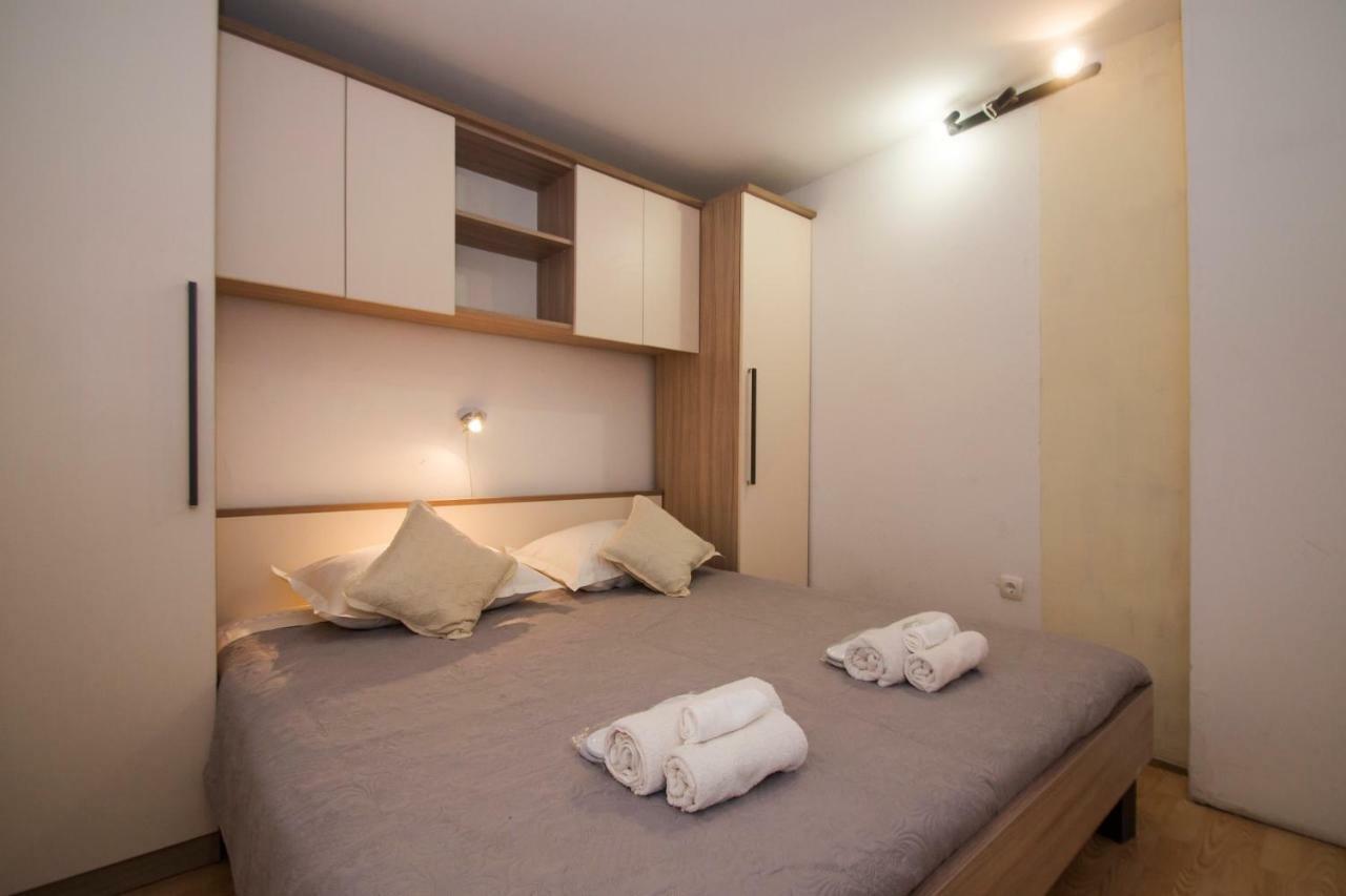 Guest House Holiday Đảo Korčula Ngoại thất bức ảnh